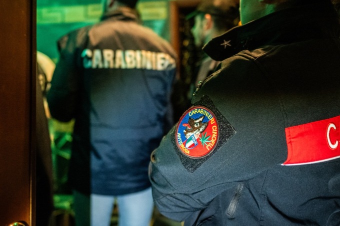 Traffico e detenzione di stupefacenti, tre arresti