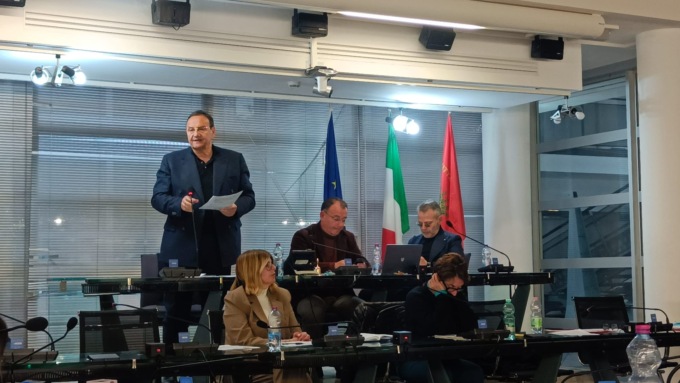 Decentramento amministrativo in localita’ Aranova