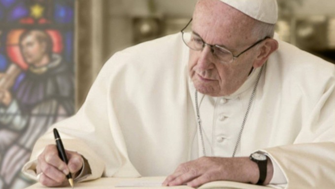Il Papa prosegue le cure e lavora, ha autorizzato la beatificazione di Salvo D’Acquisto