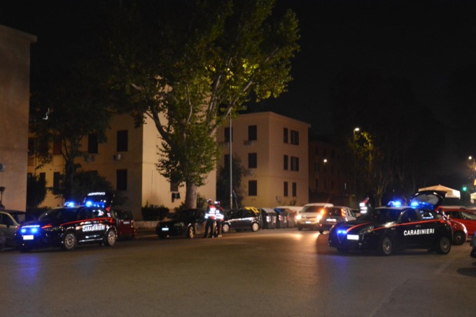 Controlli dei carabinieri nelle periferie