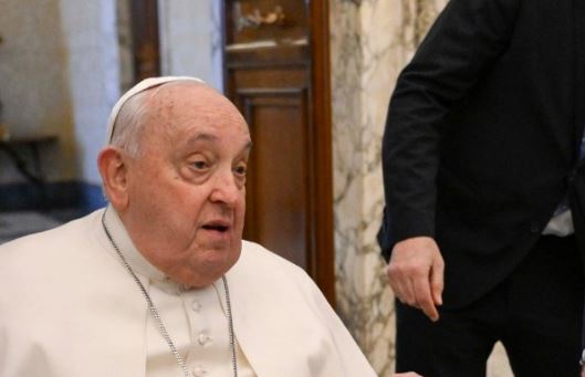 Il Papa peggiora, due episodi di insufficienza respiratoria acuta