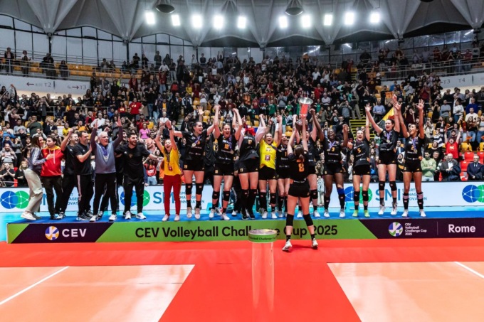 Lo SMI Roma vince la Cev Challenge Cup. Battuta in finale Chieri 3 a 1.