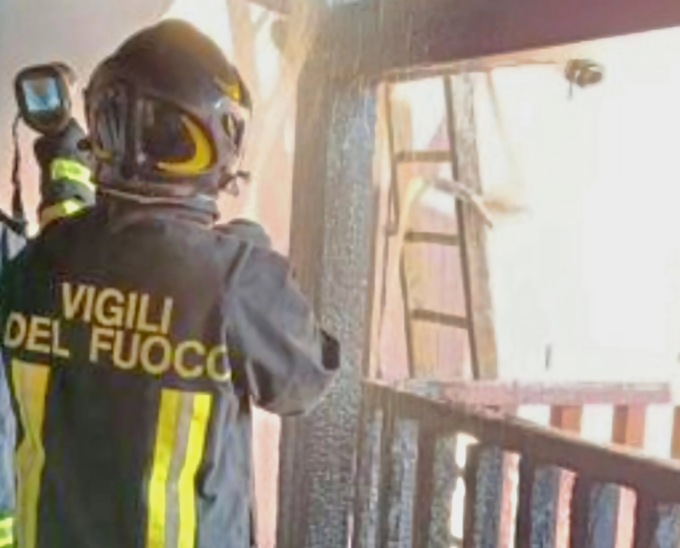 Incendio in due stabilimenti balneari a distanza di poche ore