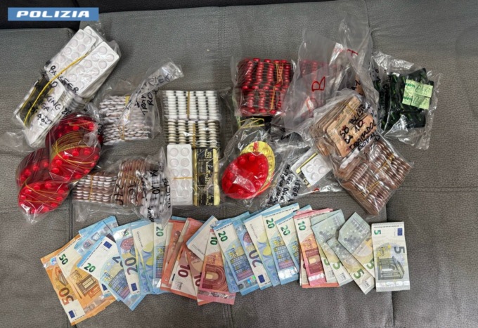 Vendeva il farmaco-droga Tramadolo , arrestato un nigeriano di 35 anni
