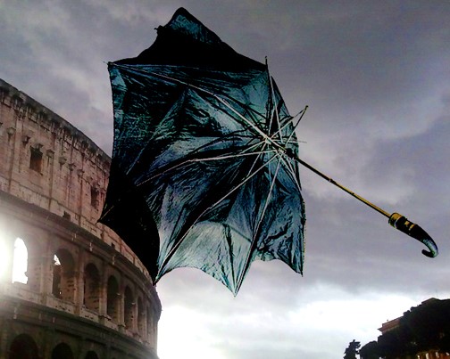 Allerta meteo, pioggia e forti raffiche di vento