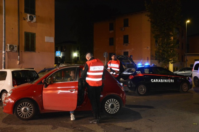 Controlli dei carabinieri nei quartieri Alessandrino, Casilino e Torre Maura
