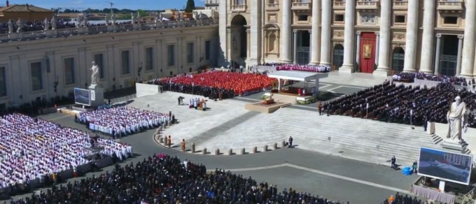 Ai funerali di Papa Francesco 400 mila persone