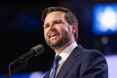 È arrivato a Roma il vicepresidente degli Stati Uniti JD Vance