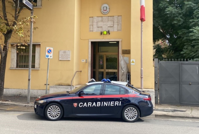 Incappucciati in auto, arrestati due ladri di 16 anni dai carabinieri