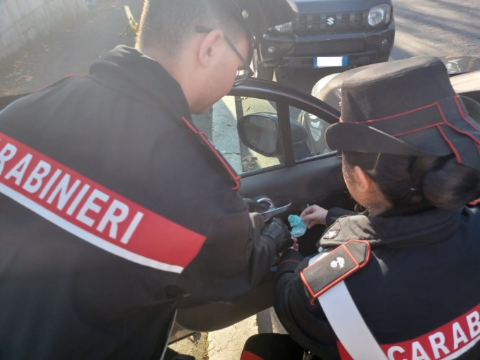 Cocaina, crack, ketamina e hashish, 35 arresti
