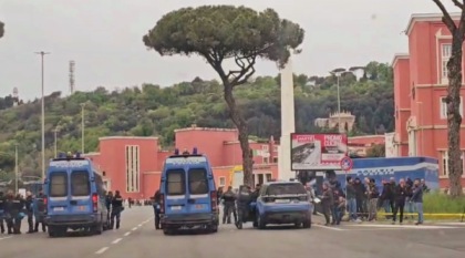 Derby di Roma, colpo di scena: si va verso il posticipo a lunedì sera