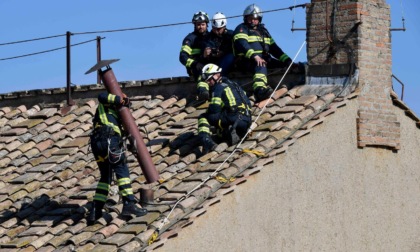 Conclave, montato il comignolo sulla Sistina