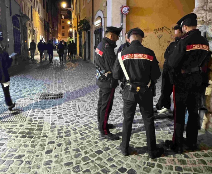 Centro storico: 4 denunce e un bistrot chiuso per gravi irregolarità