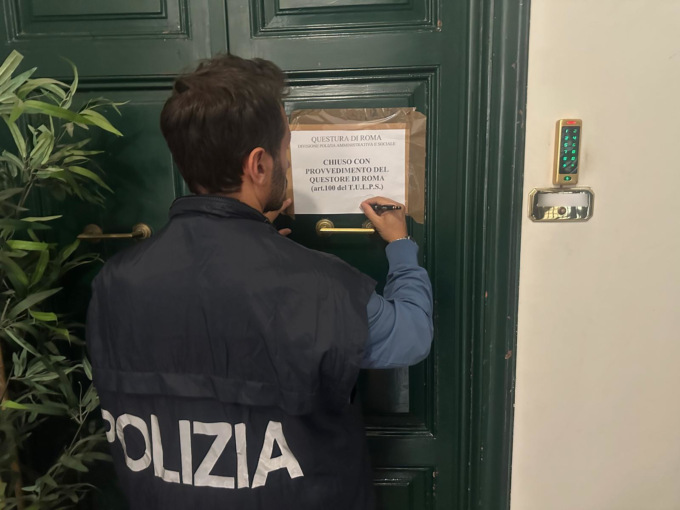 Alberghi abusivi e “Ghost houses”, chiusure e sospensioni di licenze