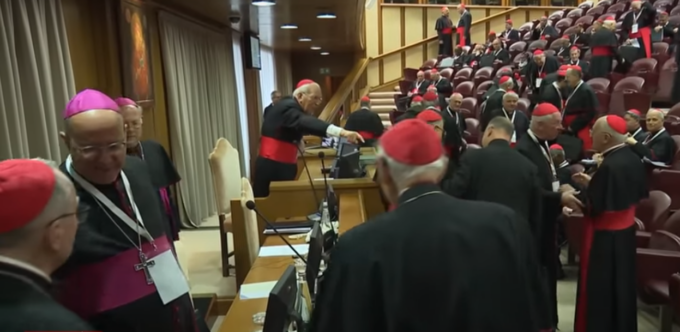 Conclave, tutto pronto a Santa Marta e nella Cappella Sistina