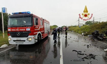Scontro mortale sull'Ardeatina, una vittima e quattro feriti