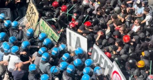 Manifestazione contro dl Sicurezza, scontri tra manifestanti e Polizia