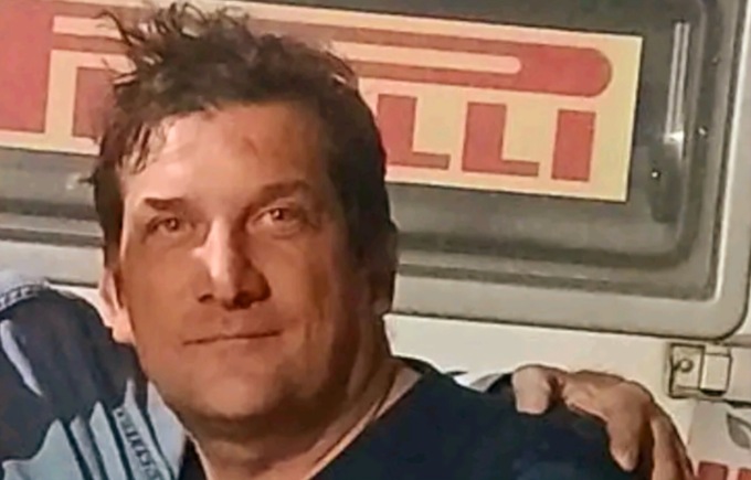 Auto finisce contro moto, muore Dario Antonini