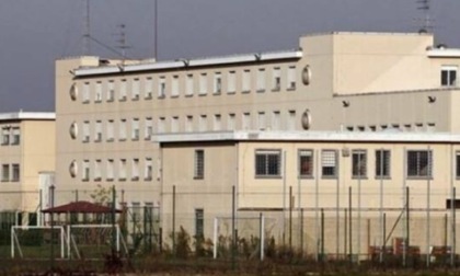 Nuova aggressione in carcere, feriti due agenti della polizia penitenziaria