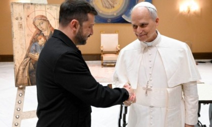 Vaticano, colloquio tra Zelensky e Papa Leone XIV