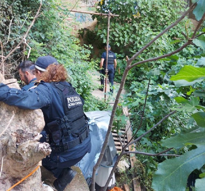 Intervento di Decoro della Polizia Locale lungo il Tevere