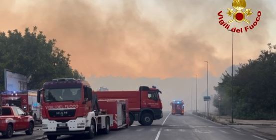 Incendio nel parco delle Valli