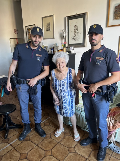 Finge un incidente per estorcere soldi a un’anziana, preso dalla polizia