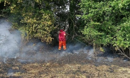 Incendi di sterpaglie a Castel Campanile e Cerveteri