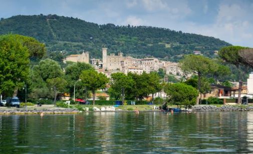Turista affoga nel lago di Bolsena
