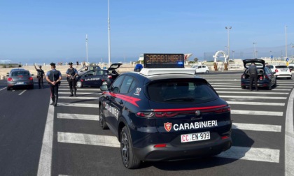 Inseguimento dopo il furto di uno zaino ad Ostia