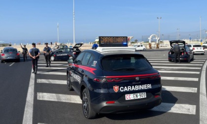 Bomba carta in piazza Vega, boato nella notte sveglia i residenti
