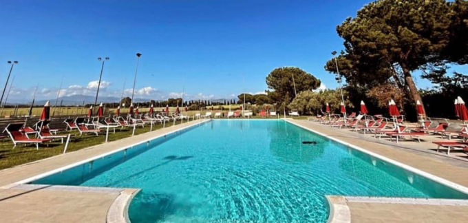 Malori in piscina, indagato il titolare del centro sportivo