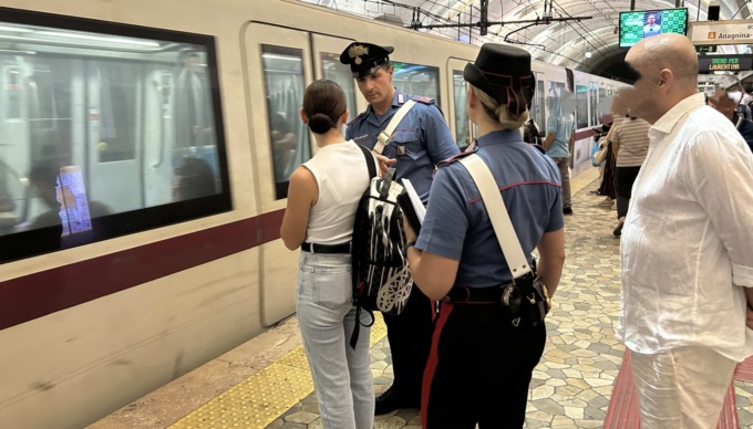 Metro e bus, i controlli dei carabinieri