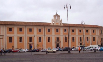 Cinque bambini intossicati dal cloro in piscina, uno è grave