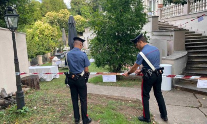 Cede ringhiera durante una festa, sei ragazzi feriti