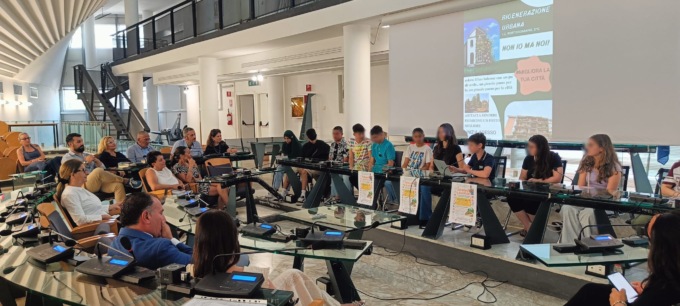 “Fioriamo il Quartiere”, il progetto degli studenti