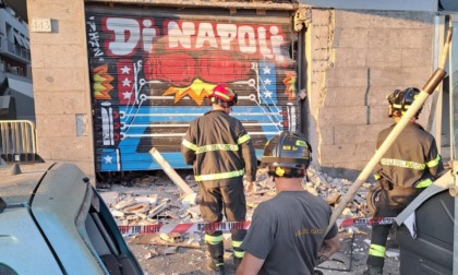 Bomba carta contro la palestra