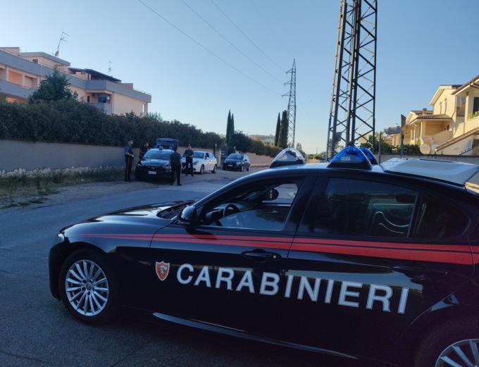 Rapina e sequestro di persona, arrestata coppia