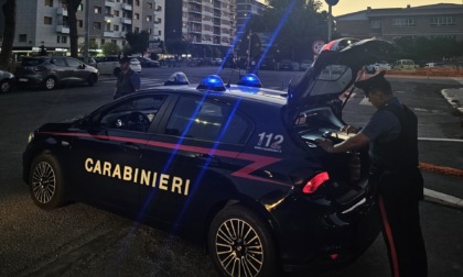 Maxi rissa in via Casilina, ferito un vigilante