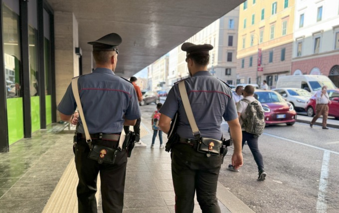 Controlli dei Carabinieri in centro, multe e denunce