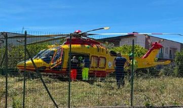 Scontro tra due mezzi, donna grave in ospedale