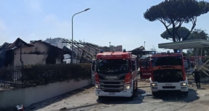 Esplosione distributore, riaperta via dei Gordiani