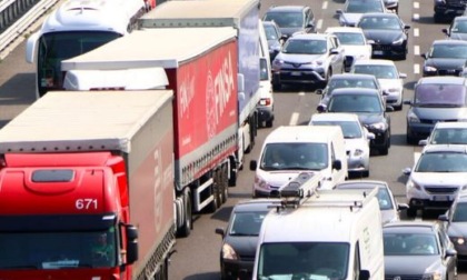 Traffico in tilt per la chiusura della Tangenziale Est