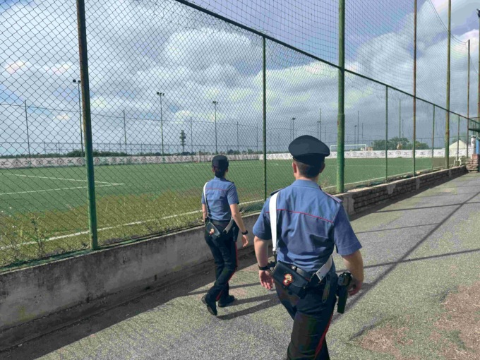 Controlli dei carabinieri nei centri estivi e sportivi, otto denunce e multe per 25mila euro