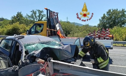 Roghi e incidente in A1, 100 interventi dei vigili del fuoco in un giorno