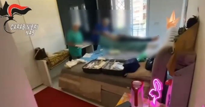Il medico indagato per la morte di Simonetta Kalfus sorpreso ad operare in casa, arrestato