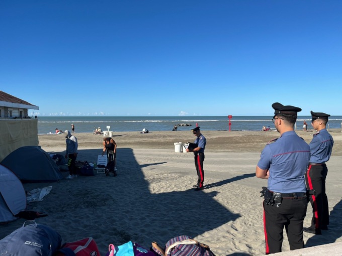 Ostia, estate al rallentatore: spiagge tra ritardi, chioschi chiusi e PUA rinviato a settembre