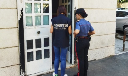 Sospesi due centri massaggi per gravi irregolarità