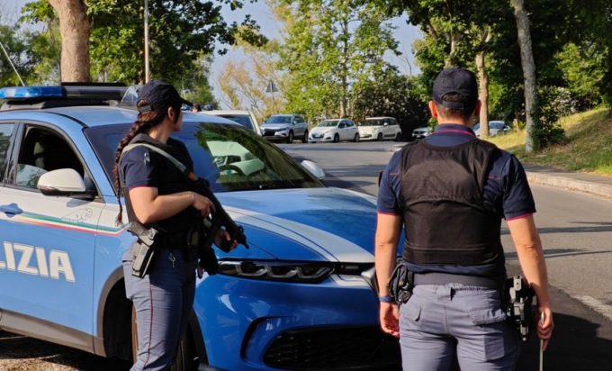 Furto in gioielleria a Grosseto da 150 mila euro, fermati a Roma