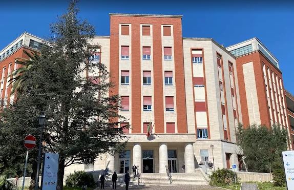 L’ospedale San Filippo Neri festeggia i 100 interventi con il robot Mako